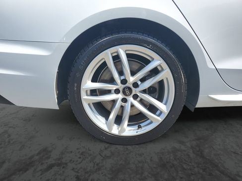 Used 2023 Audi A4 2.0T Premium Plus w/ Premium Plus Package AWD/4WD image 5