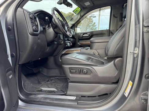 Used 2019 Chevrolet Silverado 1500 LT Trail Boss image 18