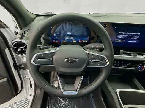 New 2026 Chevrolet Equinox LT image 13