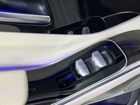 Certified 2023 Mercedes-Benz S 500 4MATIC image 36