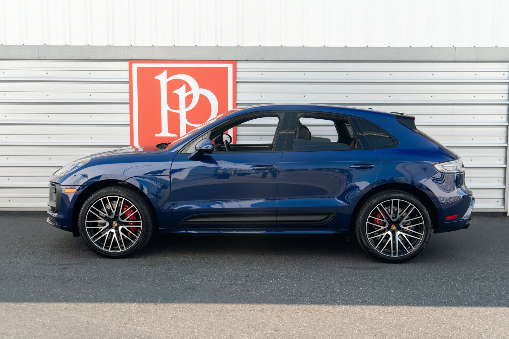Used 2022 Porsche Macan GTS AWD/4WD image 47
