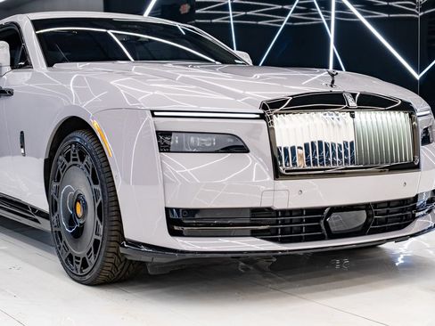 Used 2025 Rolls-Royce Spectre Black Badge w/ Spectre Enhancement Package AWD/4WD image 6