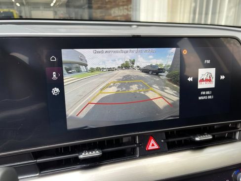 Used 2025 Kia Sportage EX FWD image 27