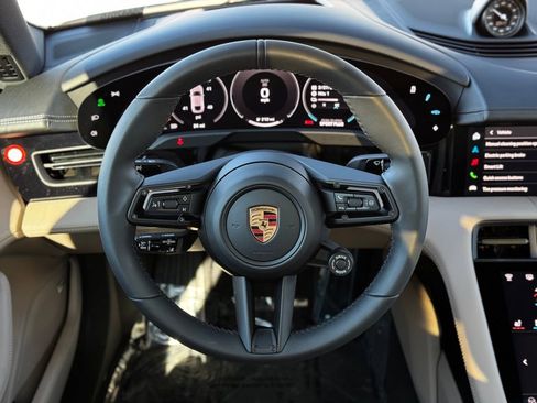 Used 2025 Porsche Taycan 4S AWD/4WD image 31