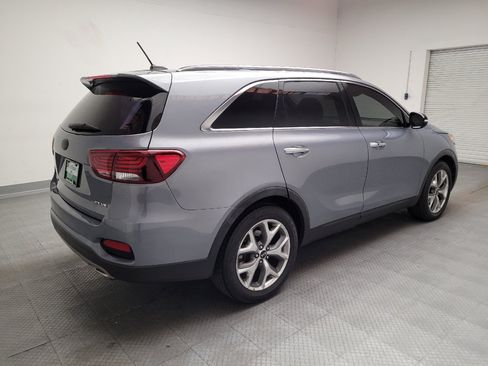 Used 2019 Kia Sorento EX FWD image 9