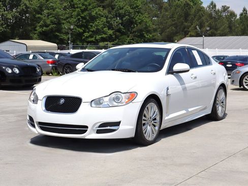 Used 2011 Jaguar XF RWD image 3