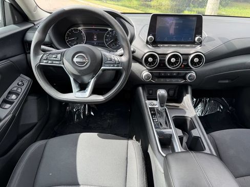 Used 2024 Nissan Sentra SV FWD image 12