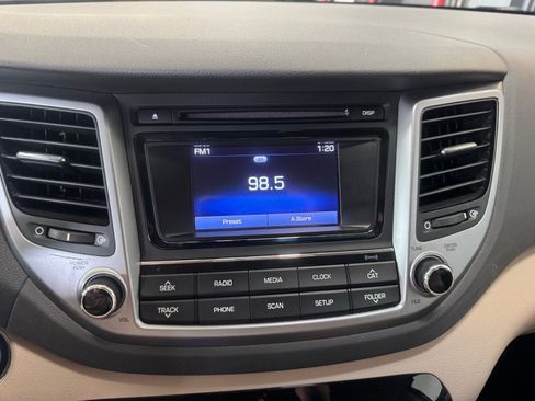 Used 2017 Hyundai Tucson Sport w/ Cargo Package image 21