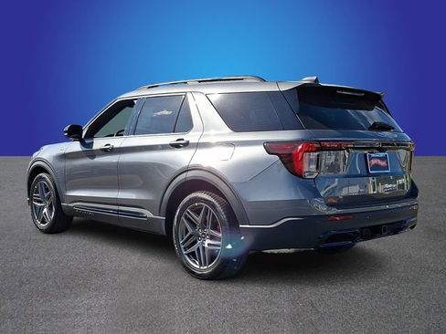 New 2026 Ford Explorer ST-Line w/ ST-Line Street Pack RWD image 4