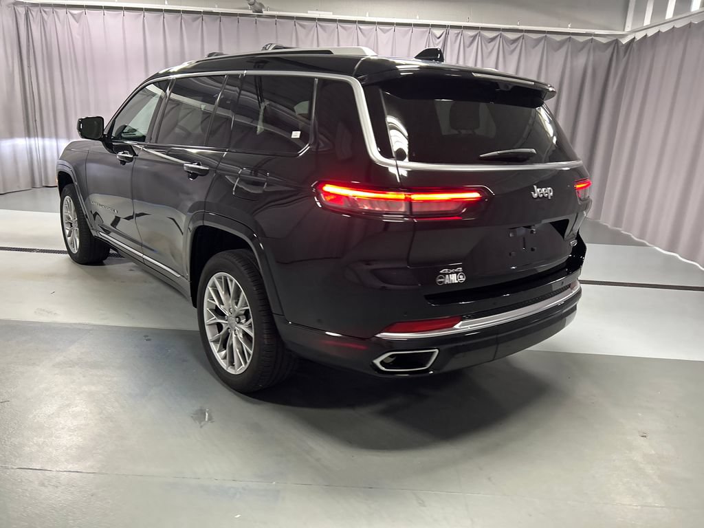 Used 2023 Jeep Grand Cherokee L Summit w/ Advanced Protech Group IV AWD/4WD image 5