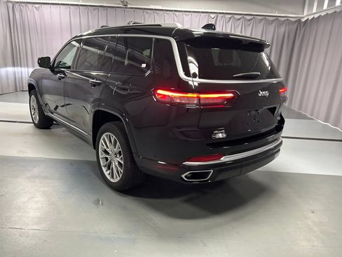Used 2023 Jeep Grand Cherokee L Summit w/ Advanced Protech Group IV AWD/4WD image 5