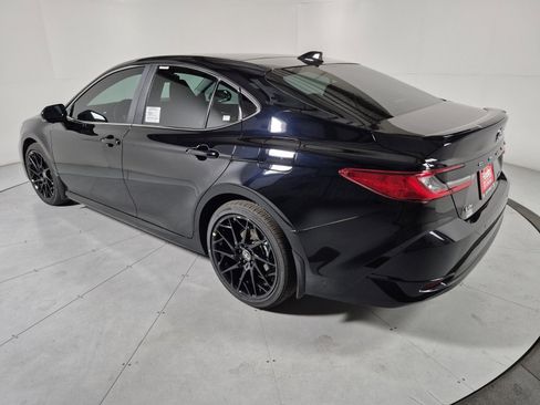 New 2026 Toyota Camry XLE image 3