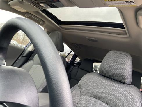 Used 2024 Subaru Crosstrek 2.0i Premium image 28