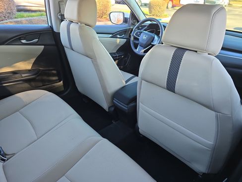 Used 2016 Honda Civic EX-T image 11