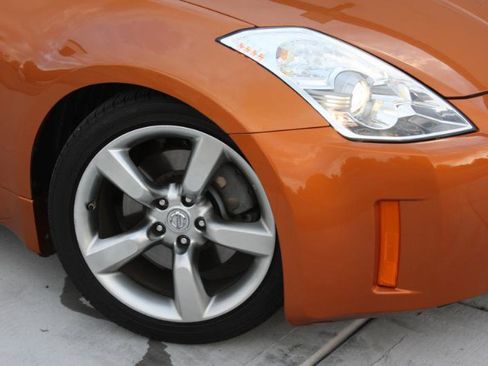 Used 2006 Nissan 350Z Touring RWD image 5