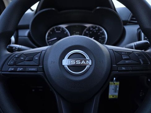 Used 2024 Nissan Versa S w/ Trunk Package image 22