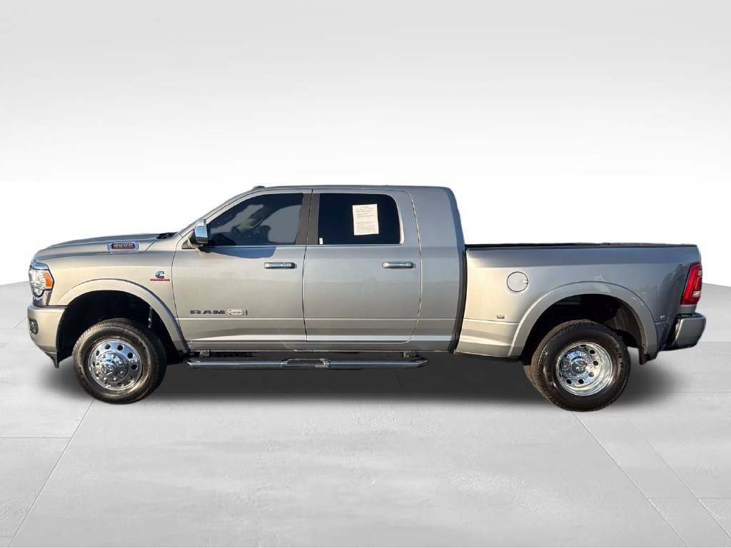 Used 2022 RAM 3500 Limited AWD/4WD image 2