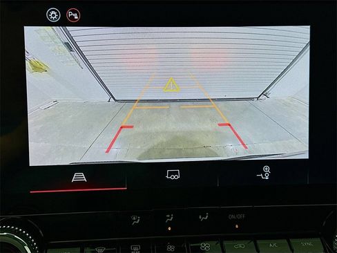 New 2026 GMC Canyon Elevation w/ Convenience Package image 14