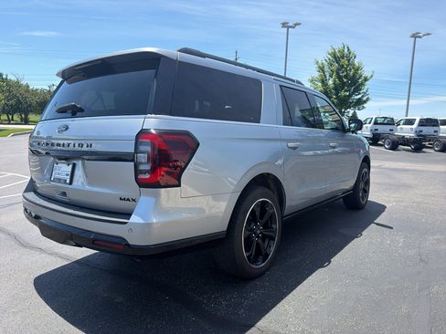 Used 2023 Ford Expedition Max Limited AWD/4WD image 6