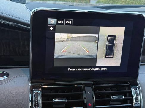 Used 2018 Lincoln Navigator Reserve AWD/4WD image 22