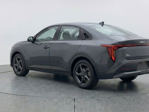 Used 2025 Kia K4 FWD image 6