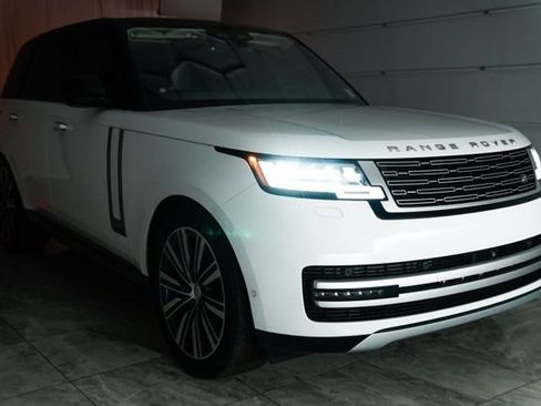 Used 2023 Land Rover Range Rover Autobiography image 38