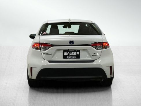 Used 2025 Toyota Corolla LE image 4