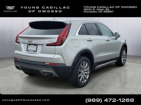 Certified 2020 Cadillac XT4 Premium Luxury w/ Cold Weather Package FWD image 3
