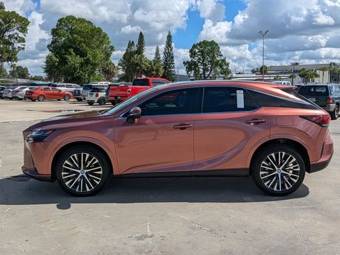 Used 2025 Lexus RX 350 Premium Plus w/ Convenience Package FWD image 4