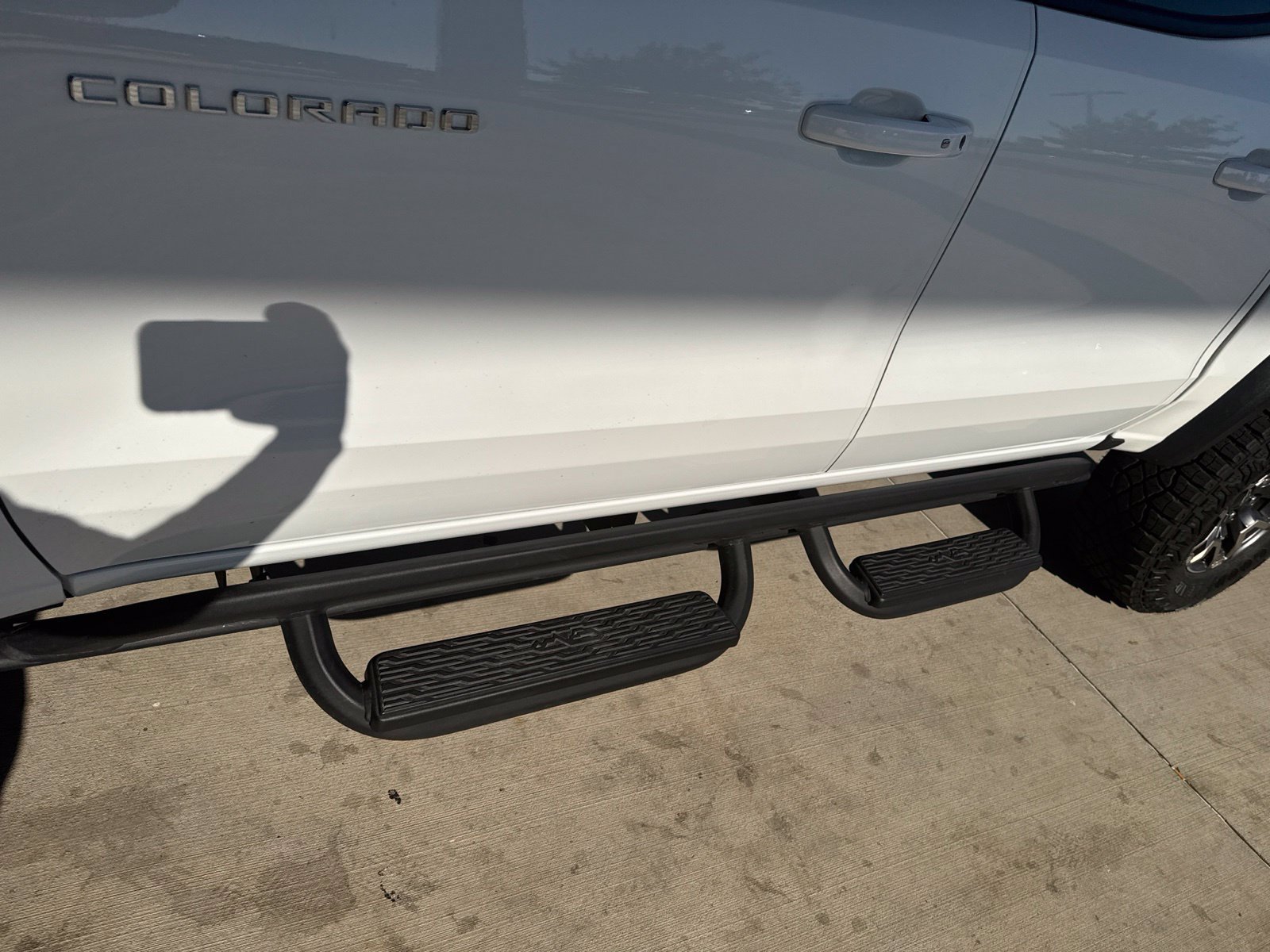 Used 2025 Chevrolet Colorado ZR2 w/ Technology Package AWD/4WD image 5
