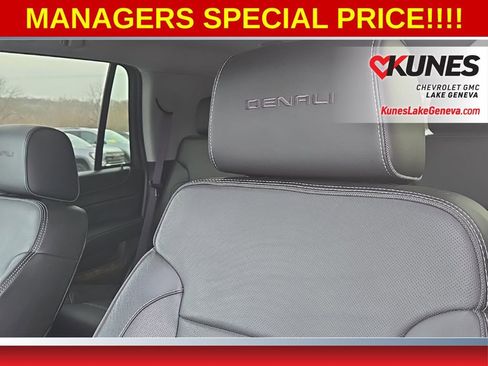 Used 2016 GMC Yukon Denali image 20