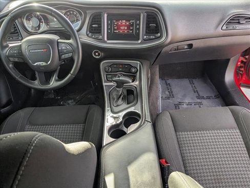 Used 2016 Dodge Challenger SXT image 16