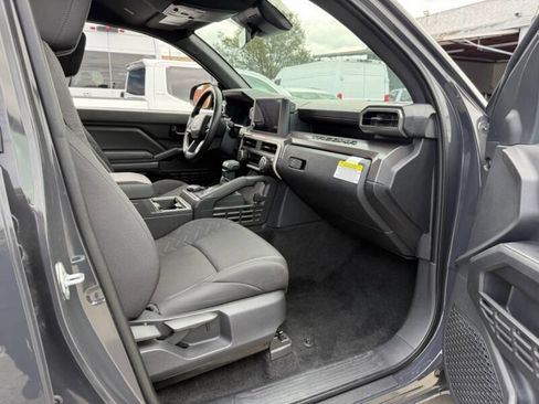 Used 2024 Toyota Tacoma SR5 image 7