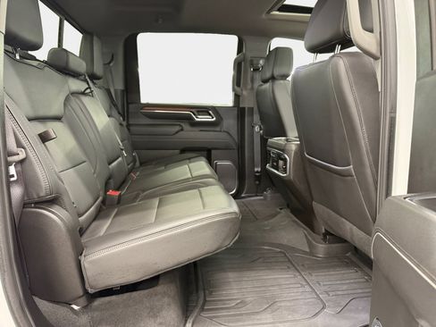 Used 2024 GMC Sierra 2500 Denali w/ Denali Reserve Package AWD/4WD image 11