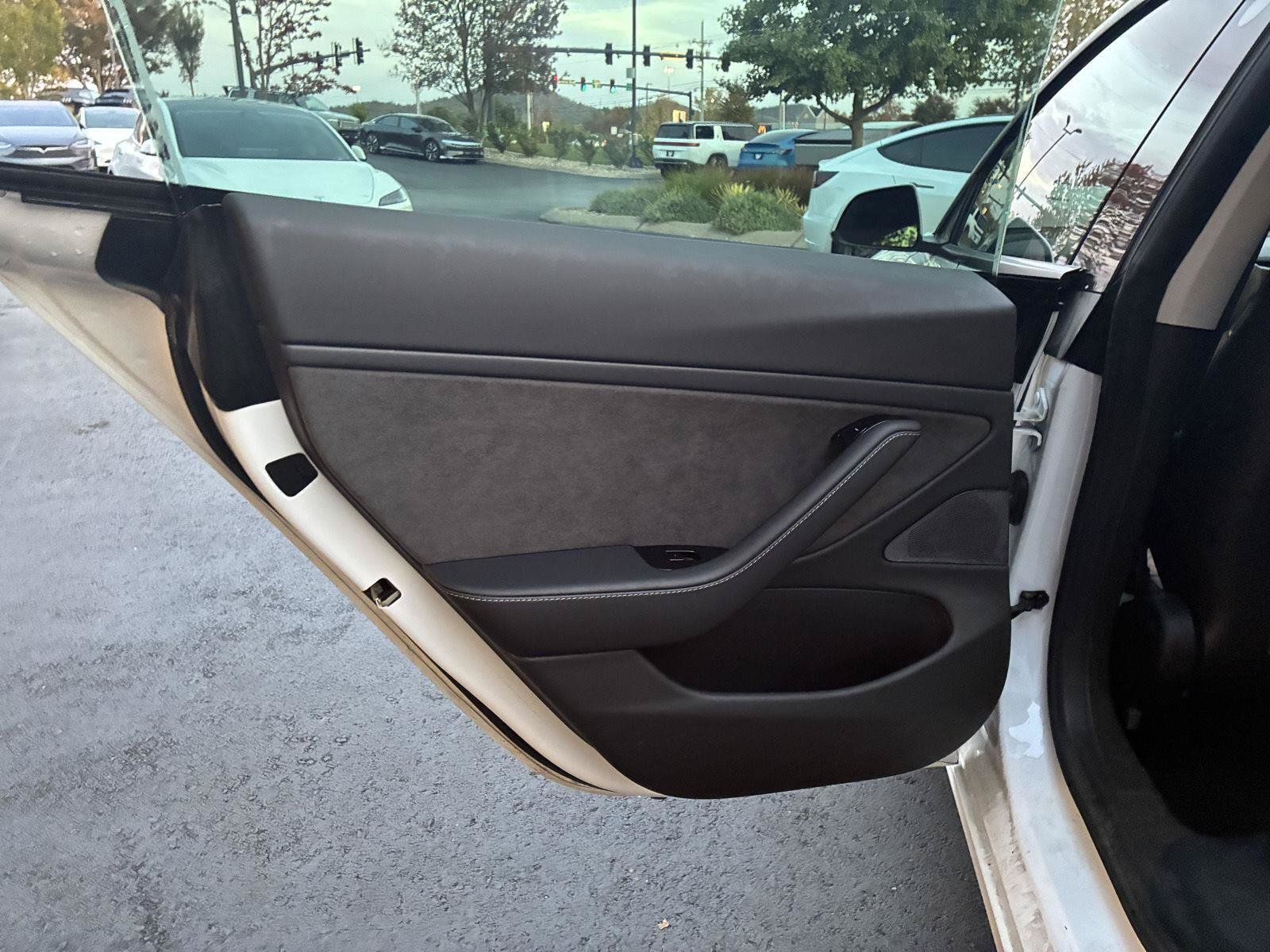 Used 2020 Tesla Model 3 Long Range AWD/4WD image 17