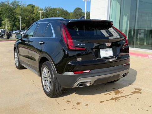 Used 2023 Cadillac XT4 Premium Luxury w/ Cold Weather Package FWD image 3