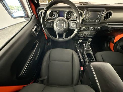 Used 2020 Jeep Wrangler Sport AWD/4WD image 9