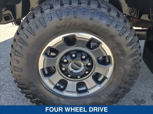 Certified 2024 Ford F350 Lariat w/ Tremor Off-Road Package AWD/4WD image 9
