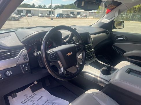 Used 2019 Chevrolet Tahoe LT w/ RST Edition image 9