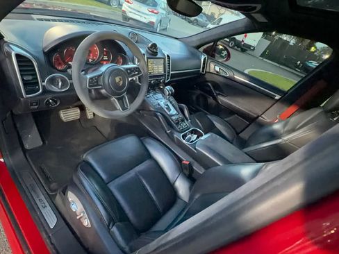 Used 2016 Porsche Cayenne GTS image 12