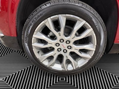 New 2025 GMC Acadia Denali w/ Super Cruise Package image 9