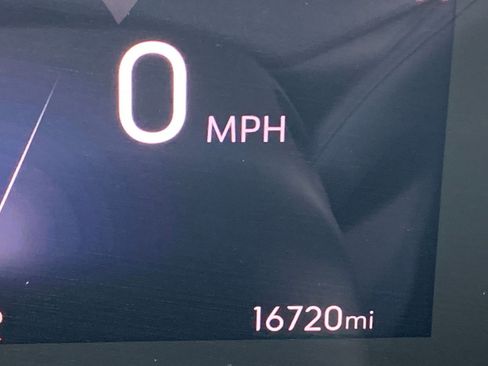 Used 2025 Buick Encore GX Preferred image 38