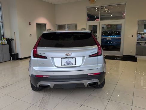 Used 2019 Cadillac XT4 Premium Luxury w/ Technology Package image 4