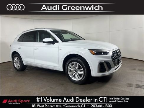 Used 2023 Audi Q5 2.0T Premium w/ Convenience Package image 1