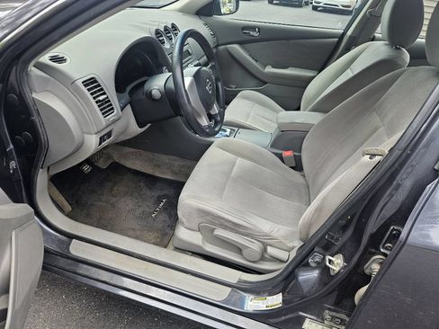 Used 2012 Nissan Altima 2.5 S FWD image 11