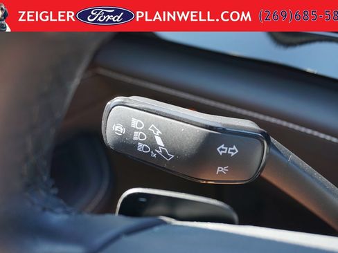 Used 2025 Volkswagen Atlas Cross Sport SEL Premium R-Line AWD/4WD image 30
