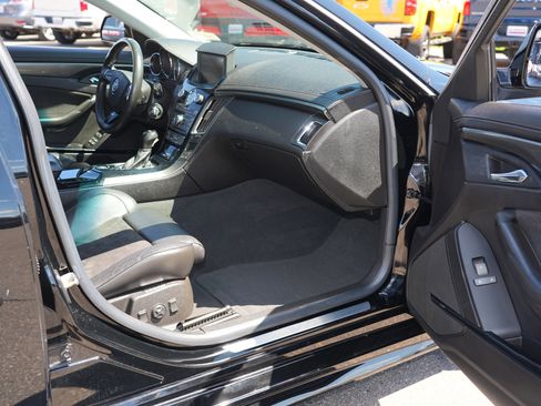 Used 2009 Cadillac CTS V RWD image 13