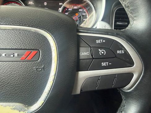 Used 2017 Dodge Challenger R/T w/ Driver Convenience Group RWD image 27