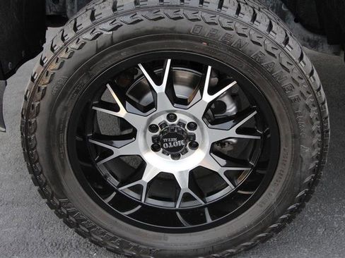 Used 2021 GMC Canyon Denali image 39