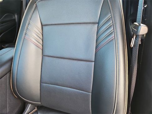 Used 2022 GMC Terrain AT4 w/ Tech Package image 17